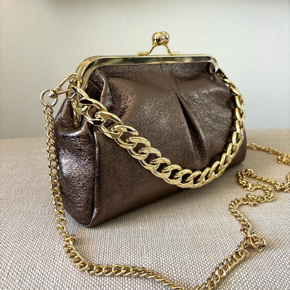 Massimo Castelli Metallic Bronze Clutch NWT Frame Closure Kisslock Chunky Chain